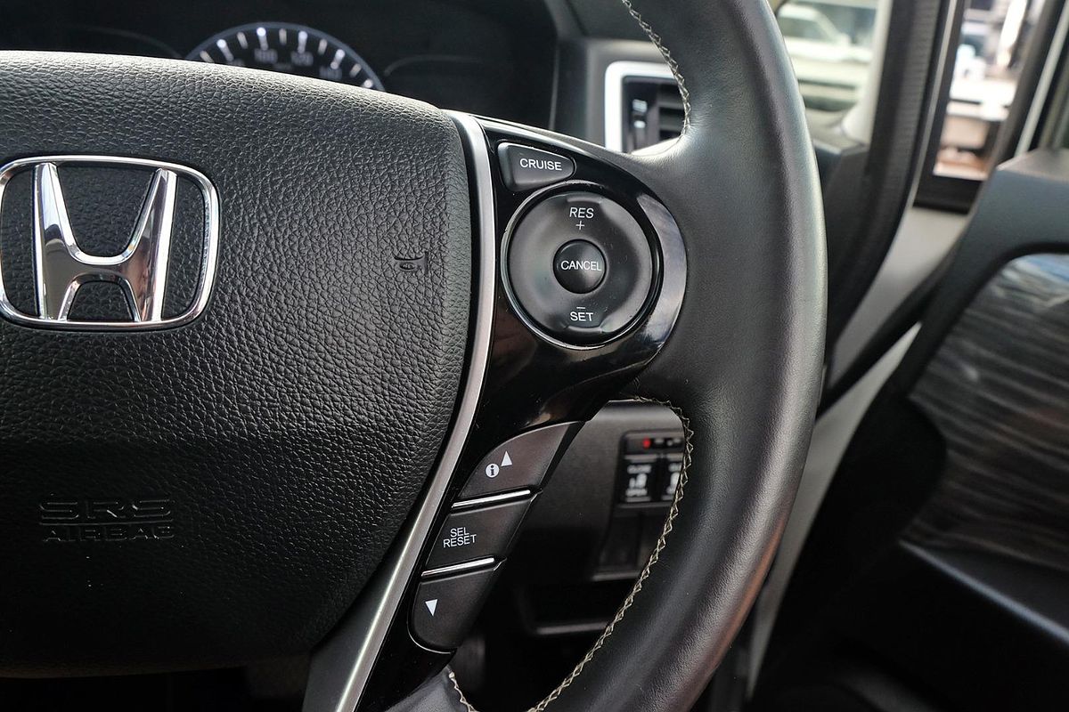2016 Honda Odyssey VTi-L 5th Gen