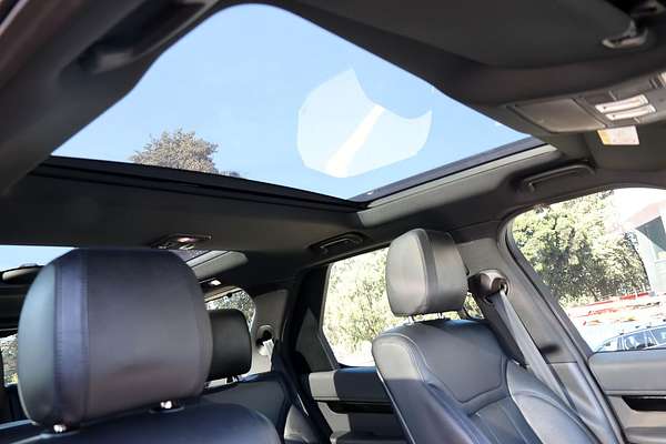 2018 Land Rover Discovery SD6 SE Series 5