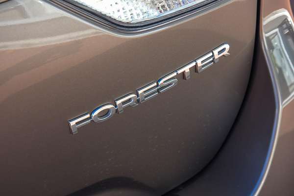 2024 Subaru Forester 2.5i-S S5
