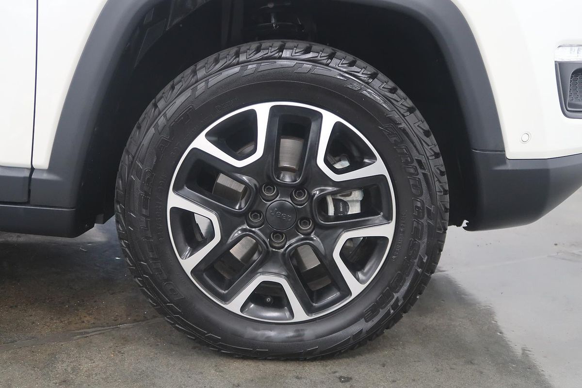 2020 Jeep Compass Trailhawk M6