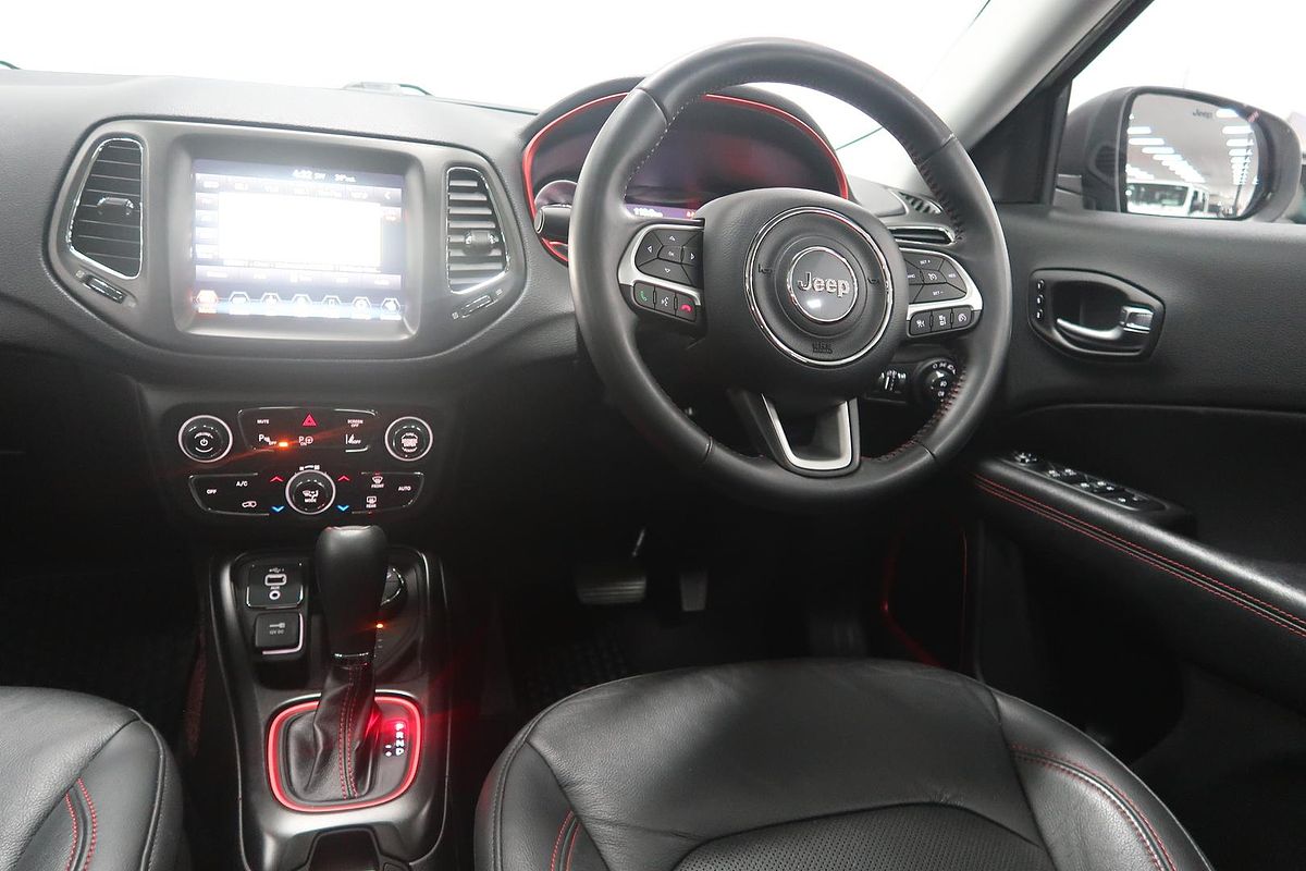 2020 Jeep Compass Trailhawk M6