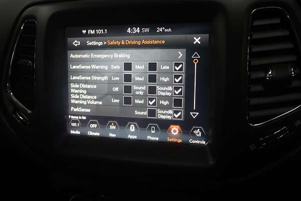 2020 Jeep Compass Trailhawk M6
