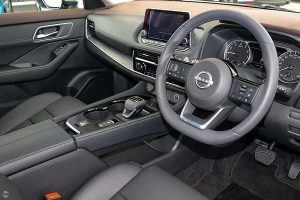 2024 Nissan X-TRAIL ST-L T33
