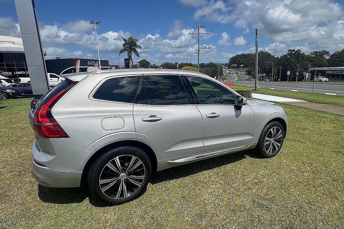 2023 Volvo XC60 Ultimate B5 Bright