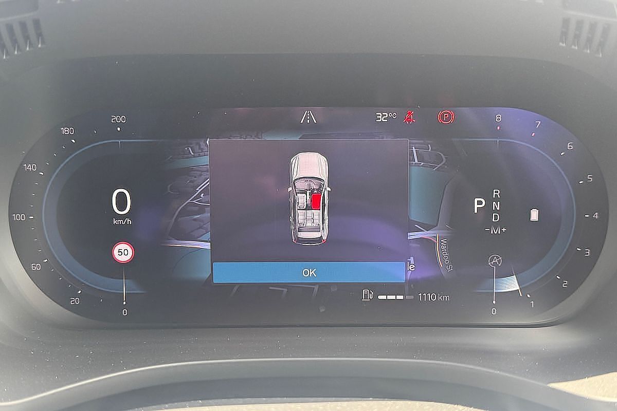 2023 Volvo XC60 Ultimate B5 Bright