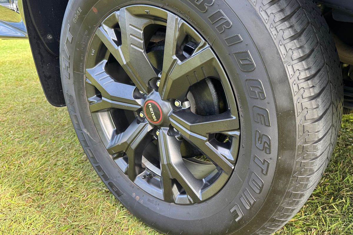 2022 Isuzu D-MAX X-TERRAIN 4X4