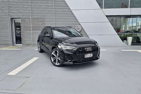 2024 Audi Q3 40 TFSI S line F3