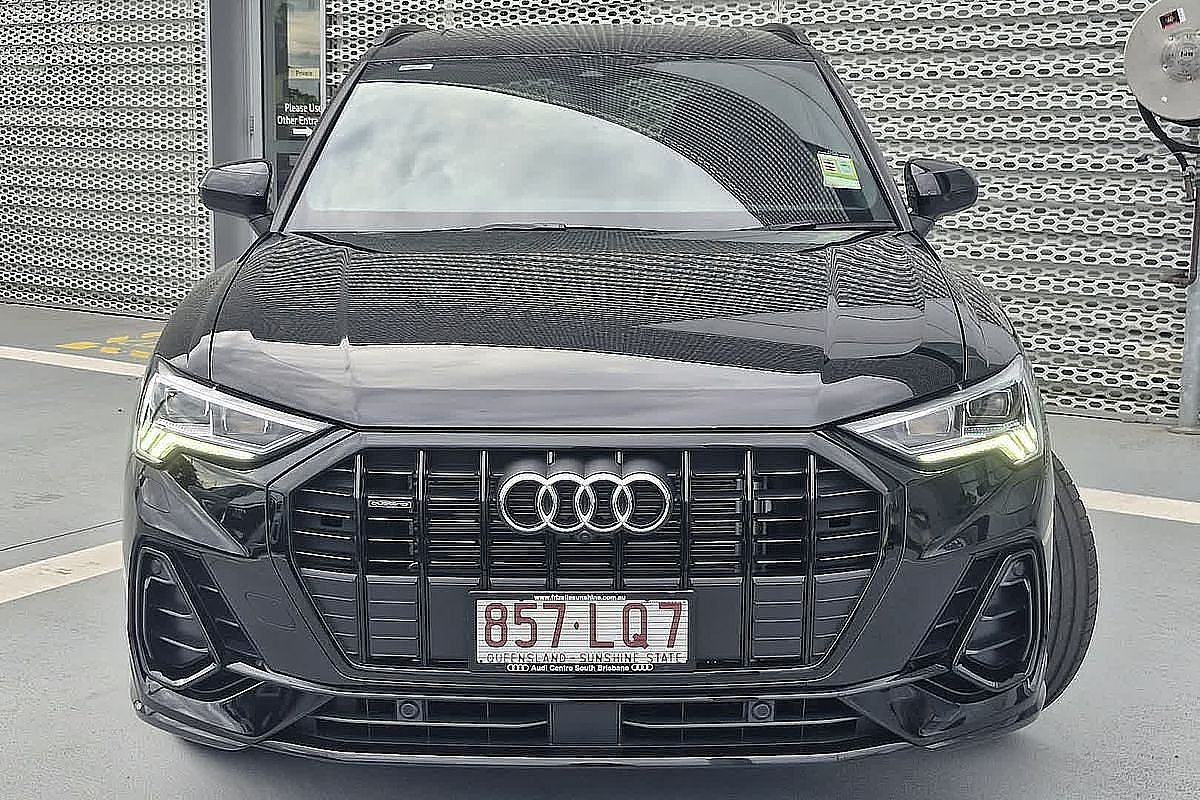 2024 Audi Q3 40 TFSI S line F3