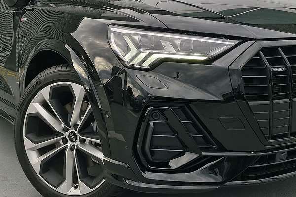 2024 Audi Q3 40 TFSI S line F3