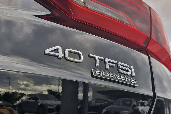 2024 Audi Q3 40 TFSI S line F3