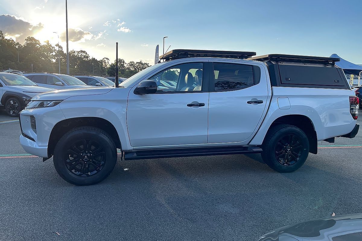 2022 Mitsubishi Triton GSR MR 4X4