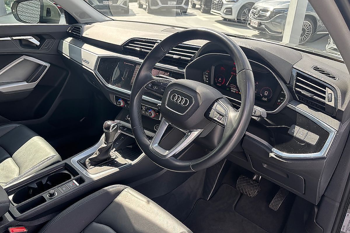 2023 Audi Q3 35 TFSI F3