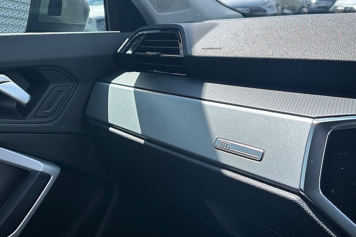2023 Audi Q3 35 TFSI F3