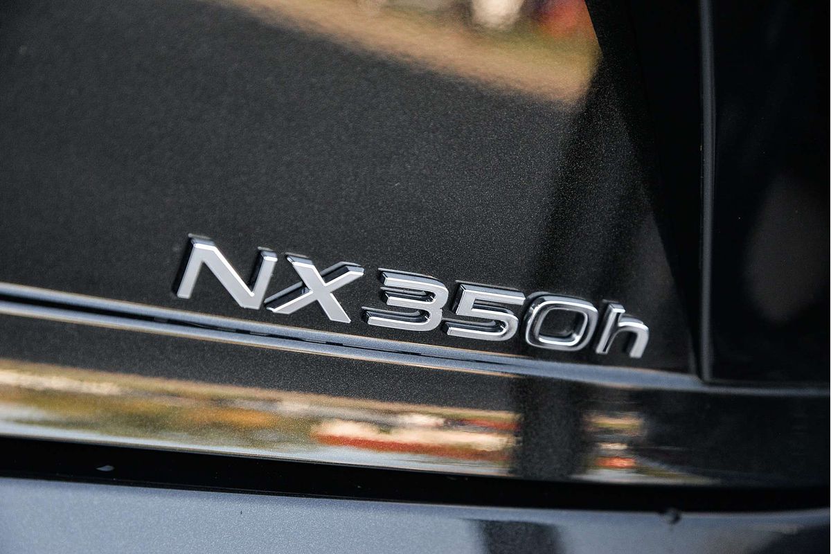 2024 Lexus NX NX350h Luxury AAZH20R