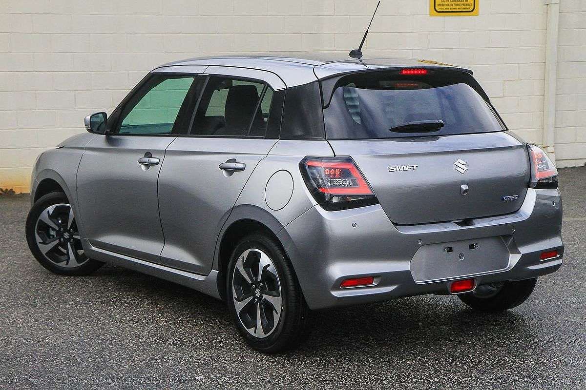 2025 Suzuki Swift Hybrid GLX UZ