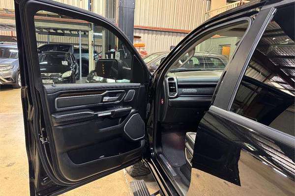 2020 RAM 1500 Laramie DS 4X4 SWB