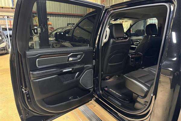 2020 RAM 1500 Laramie DS 4X4 SWB