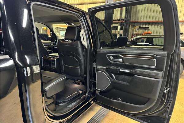 2020 RAM 1500 Laramie DS 4X4 SWB