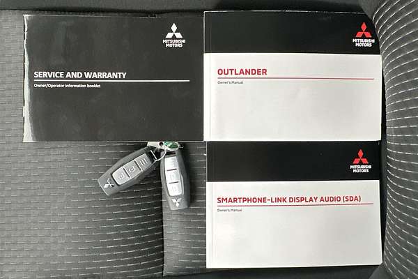 2022 Mitsubishi Outlander ES ZM