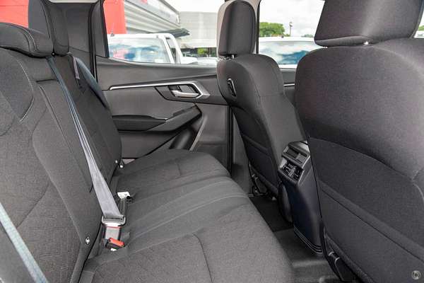2025 Isuzu D-MAX LS-M 4X4