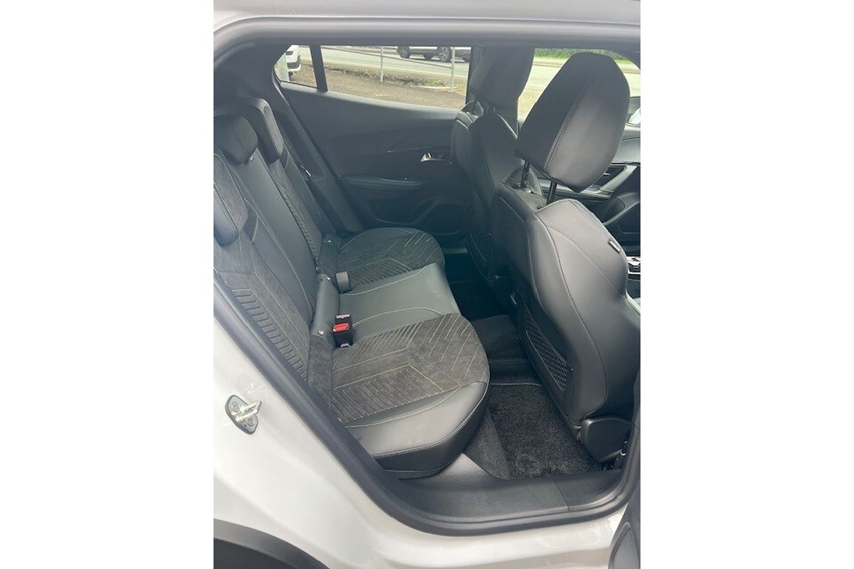 2024 Peugeot 2008 GT e-DCS P24 MY25