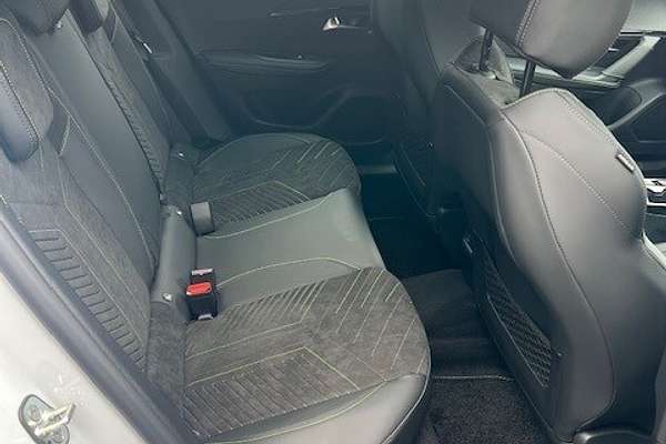 2024 Peugeot 2008 GT e-DCS P24 MY25