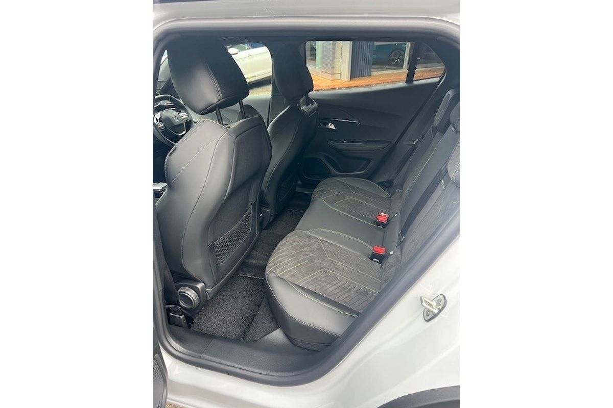 2024 Peugeot 2008 GT e-DCS P24 MY25