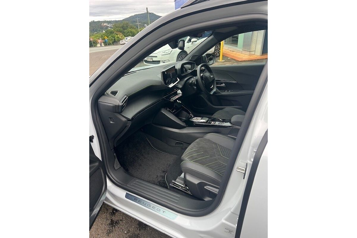 2024 Peugeot 2008 GT e-DCS P24 MY25
