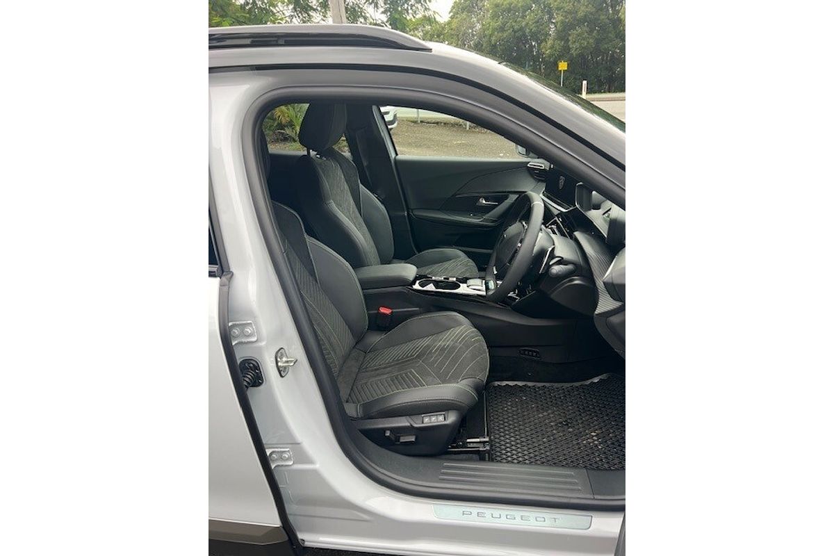 2024 Peugeot 2008 GT e-DCS P24 MY25