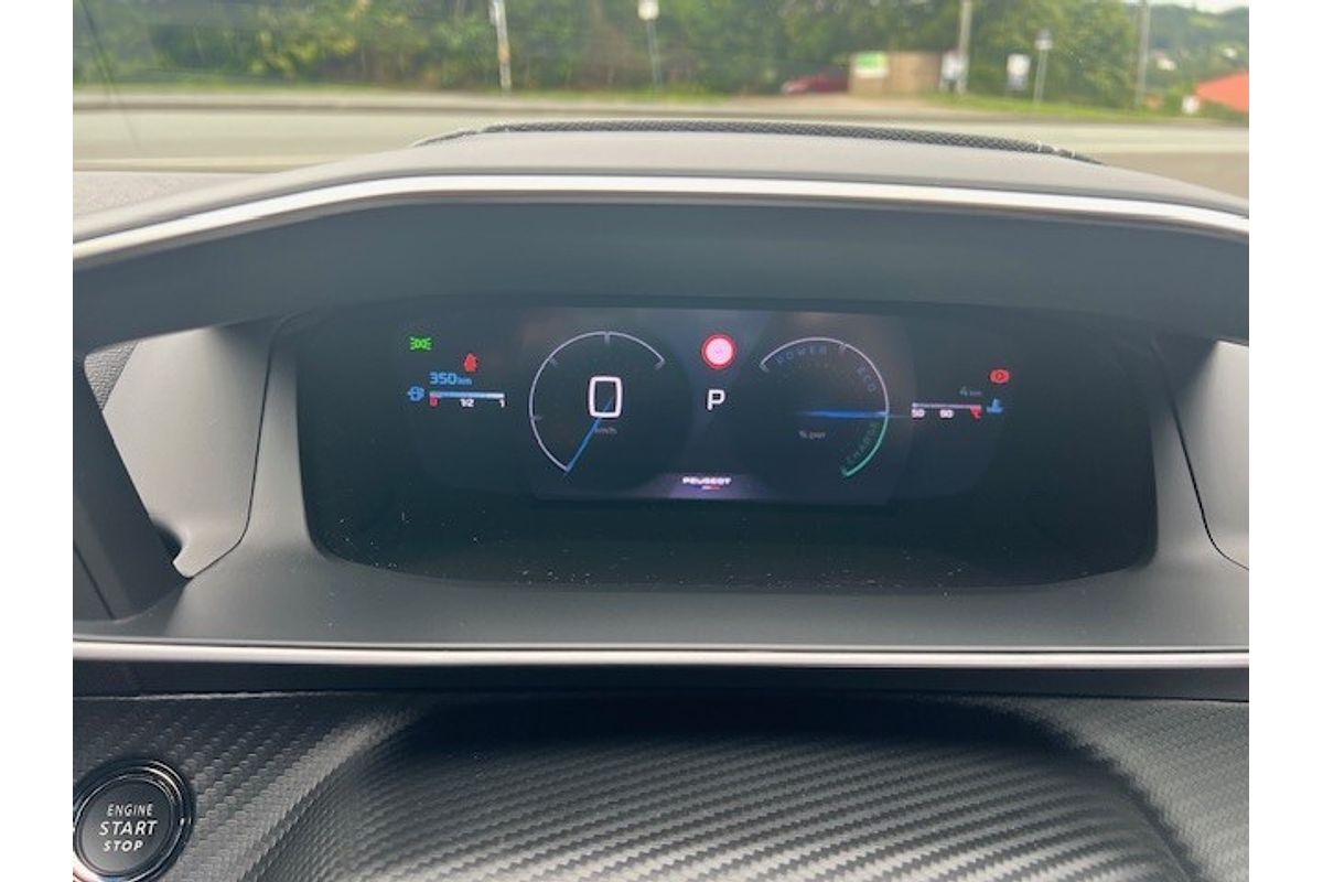 2024 Peugeot 2008 GT e-DCS P24 MY25