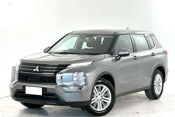 2022 Mitsubishi Outlander ES ZM