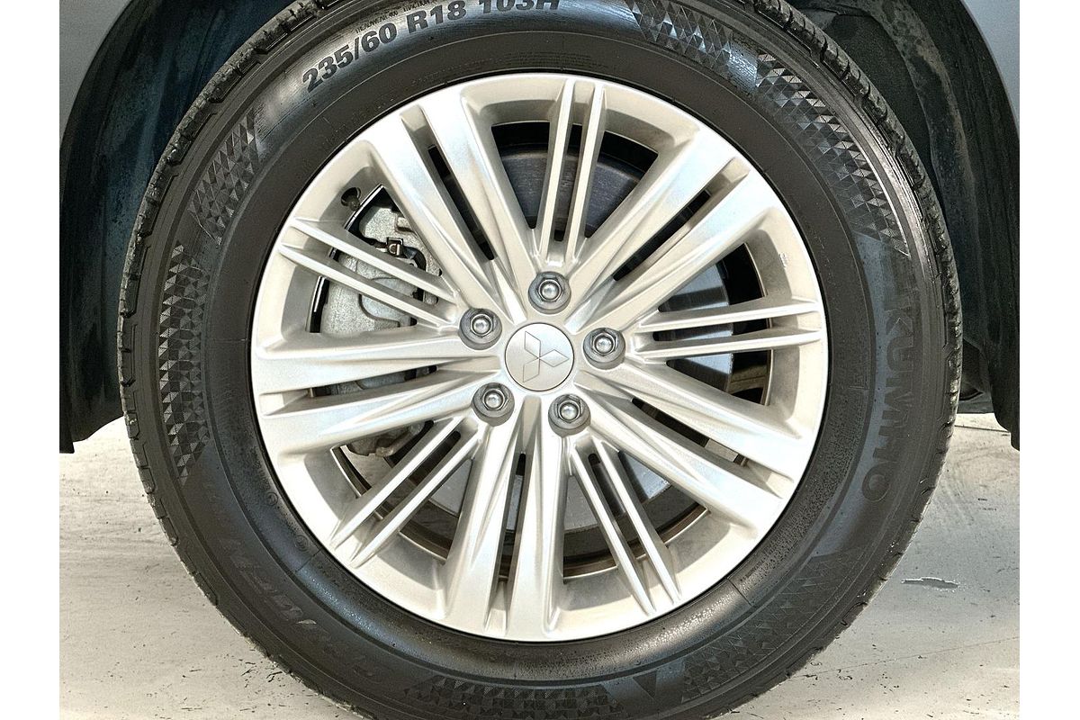 2022 Mitsubishi Outlander ES ZM