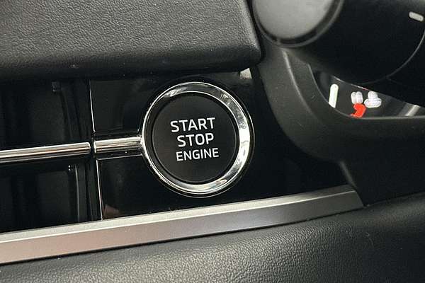 2022 Mitsubishi Outlander ES ZM