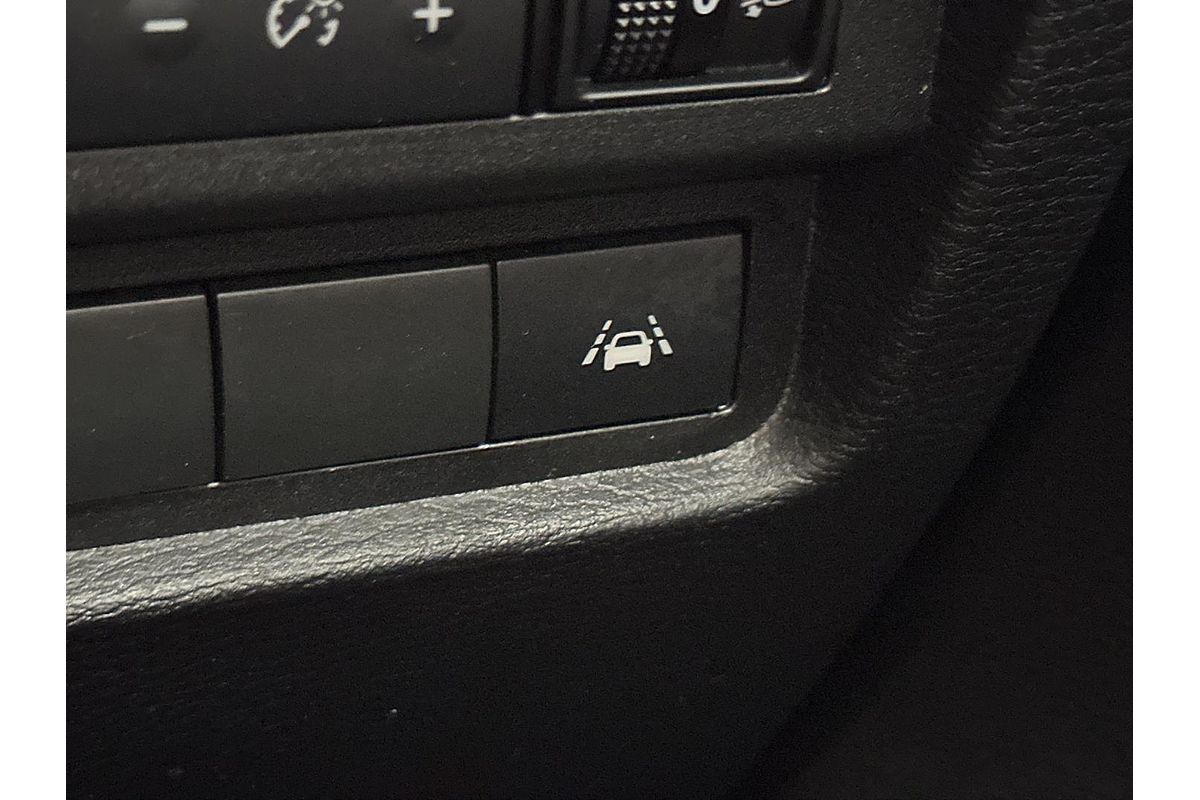 2022 Mitsubishi Outlander ES ZM