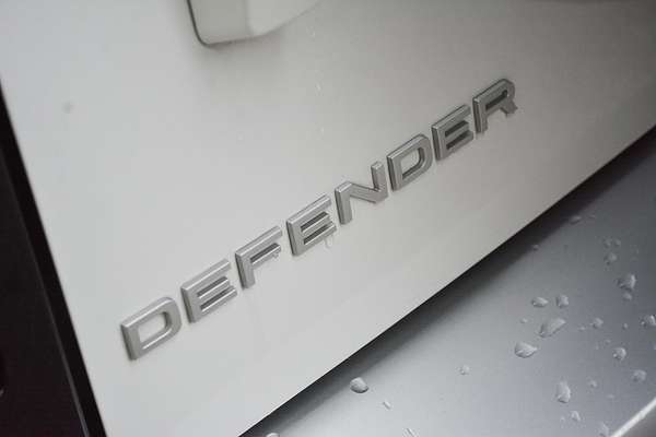 2024 Land Rover Defender 110 P300 S L663