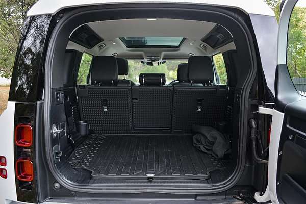 2024 Land Rover Defender 110 P300 S L663