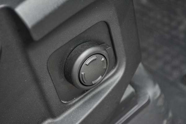 2024 Land Rover Defender 110 P300 S L663