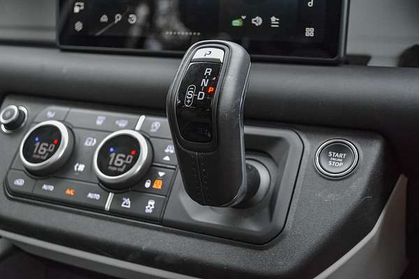 2024 Land Rover Defender 110 P300 S L663
