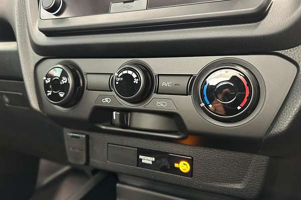 2025 Isuzu D-MAX SX High Ride Rear Wheel Drive
