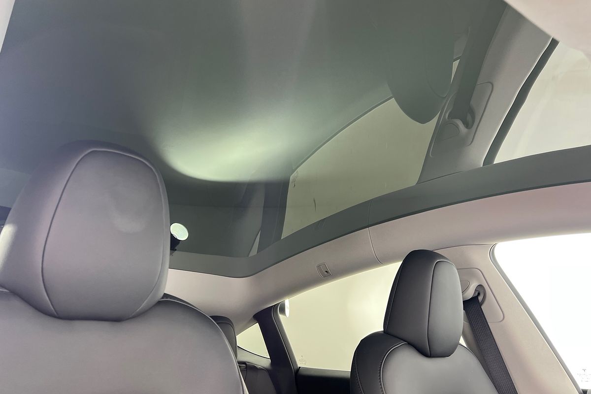 2023 Tesla Model Y Rear-Wheel Drive