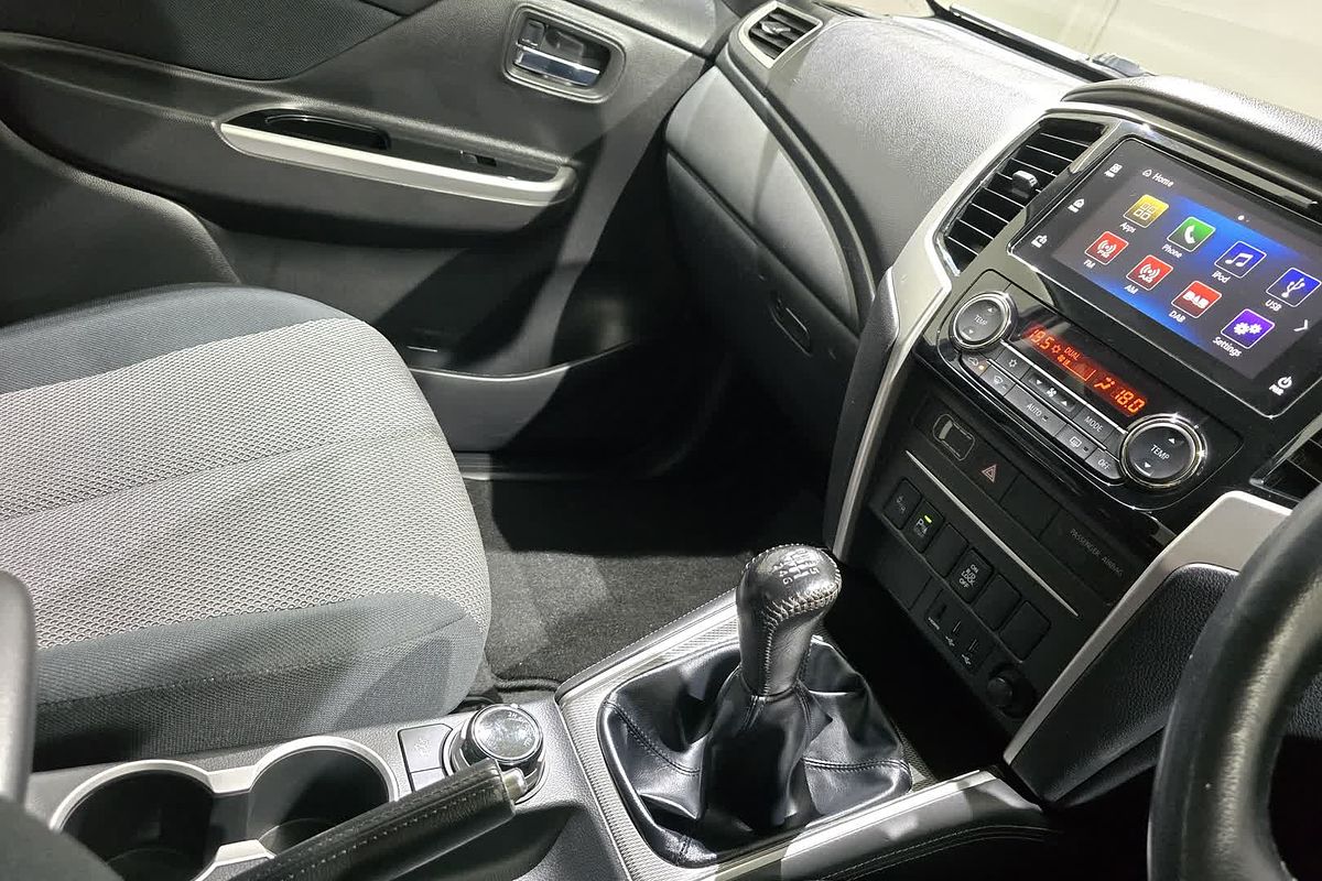 2021 Mitsubishi Triton GLS MR 4X4