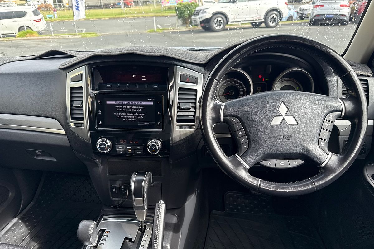 2017 Mitsubishi Pajero GLX NX