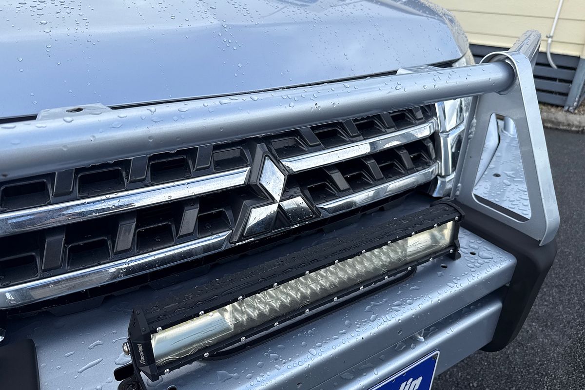 2017 Mitsubishi Pajero GLX NX