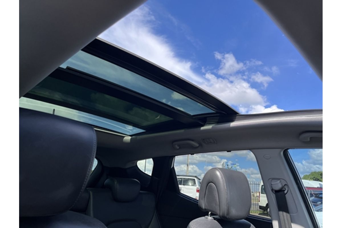 2013 Hyundai Santa Fe Highlander DM
