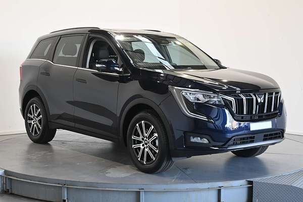 2025 Mahindra XUV700 AX7L