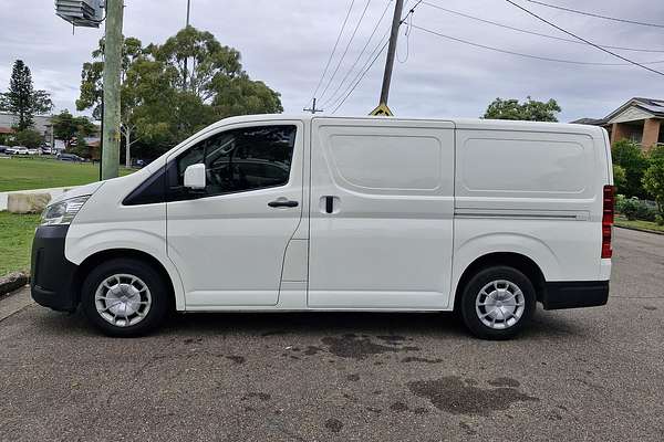2021 Toyota Hiace GDH300R LWB