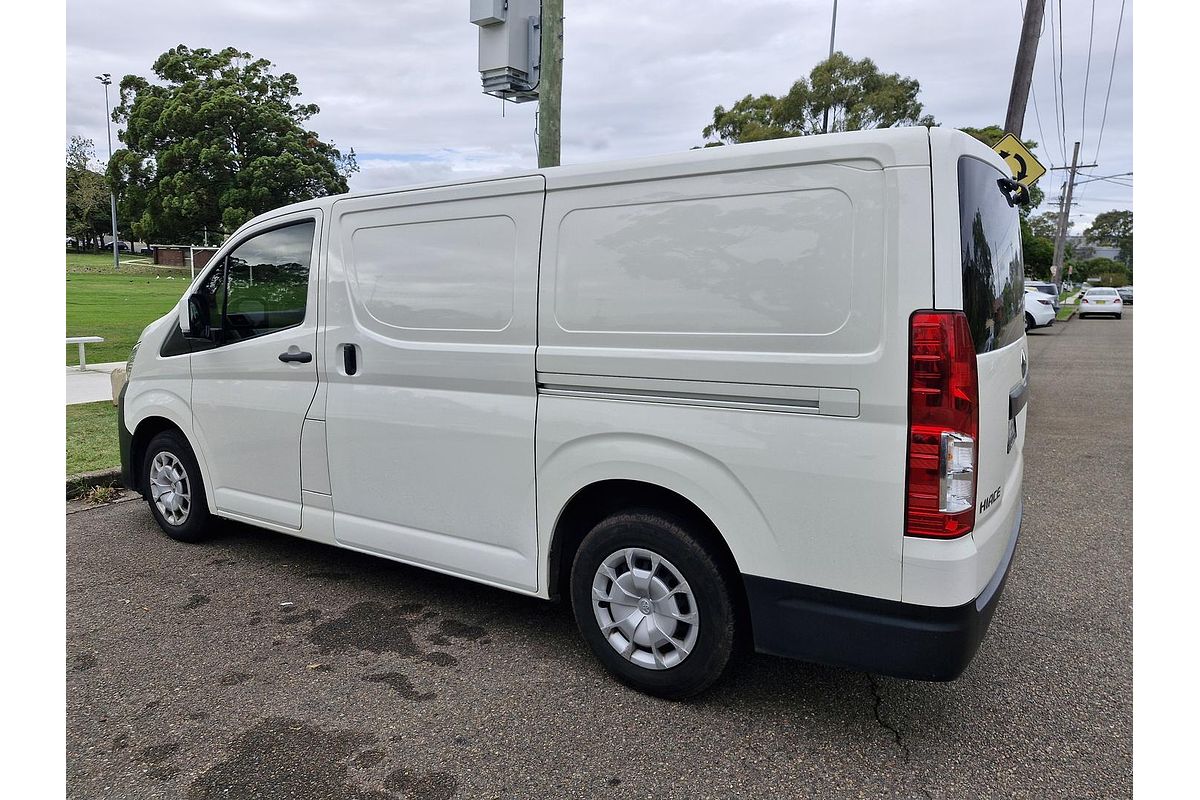 2021 Toyota Hiace GDH300R LWB
