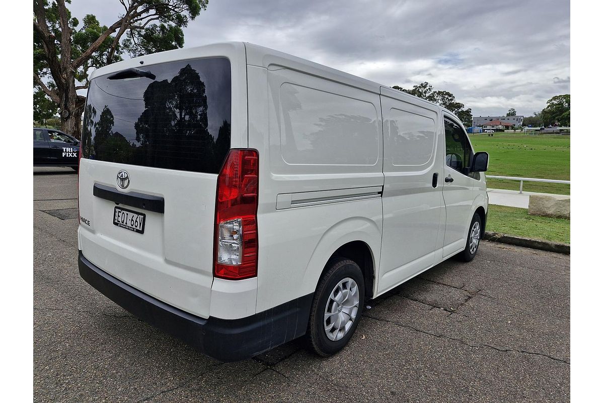 2021 Toyota Hiace GDH300R LWB