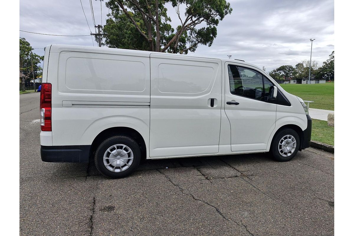 2021 Toyota Hiace GDH300R LWB