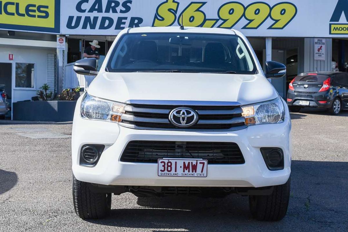 2015 Toyota Hilux SR GUN126R 4X4